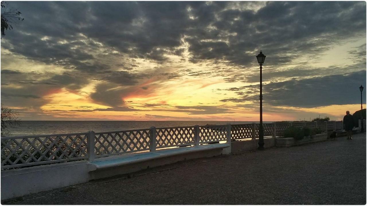 Family Sea & Garden View Apartment เปรเวซา ภายนอก รูปภาพ