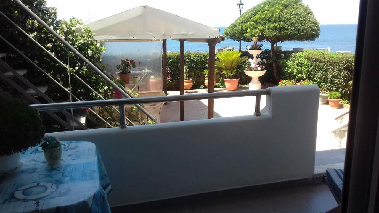 Family Sea & Garden View Apartment เปรเวซา ภายนอก รูปภาพ